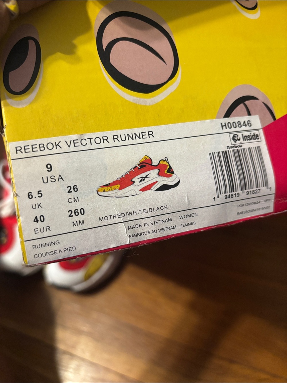 Reebok Vector Runner Tom & Jerry Red White Yellow Black Sneakers Shoes - Picture 6 of 10